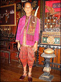 cambodian traditional clothing