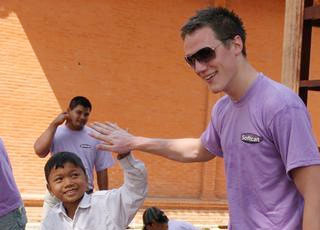 Staff from British software retailer Softcat travelled to Cmabodia with Hands Up Hoildays